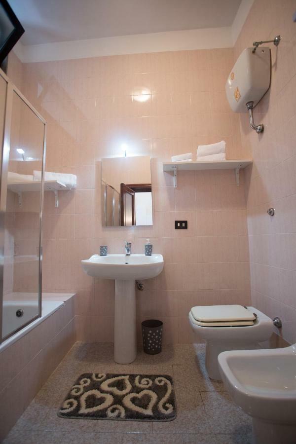 Casa Del Levante Hotel Bari Eksteriør billede